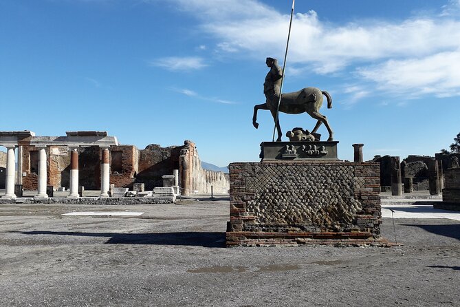 Exploring Pompeii - What makes the guide matter here (Francesco is a name to look for)
