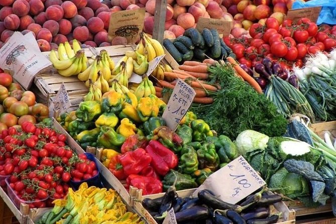 Food Experience with a local in Praiano - What the 3-course menu feels like (and what you drink)