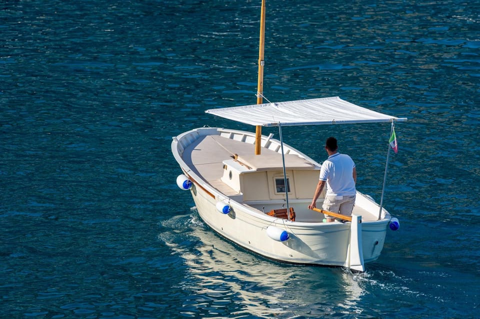 From Amalfi: Amalfi - Positano - Coast boat tour - Positano for 1 hour 30 minutes: how to spend it well