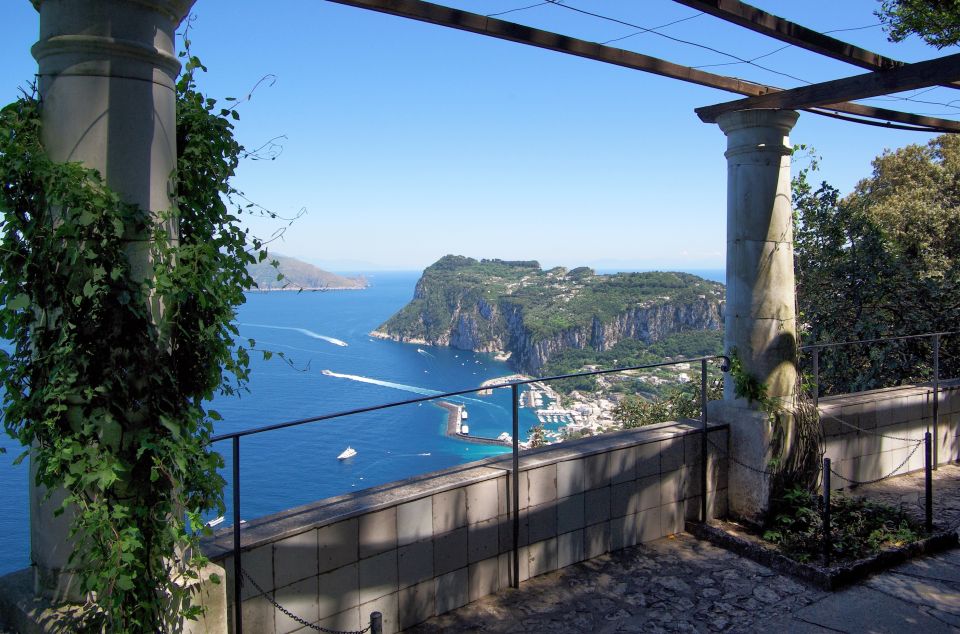 From Amalfi: Li Galli and Capri Islands Boat Tour - Capri on land: your 2.5 hours of freedom