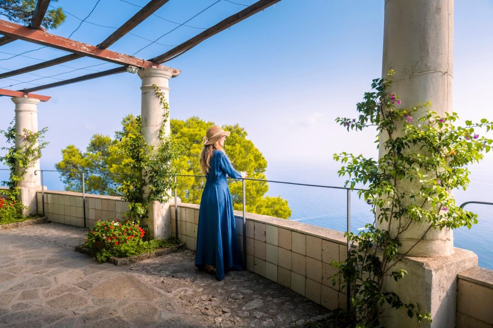From Naples: Capri, Anacapri & Blue Grotto Private tour - Anacapri by chairlift and local lunch time on Monte Solaro