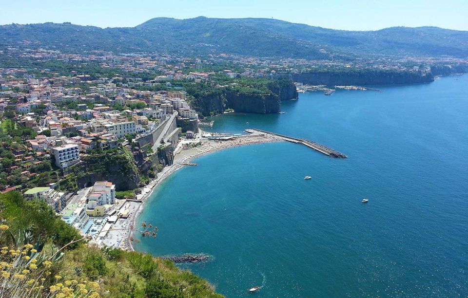 From Naples: Private Tour to Sorrento, Positano, and Amalfi - Positano: 1 hour for the famous cliff town (choose your focus)
