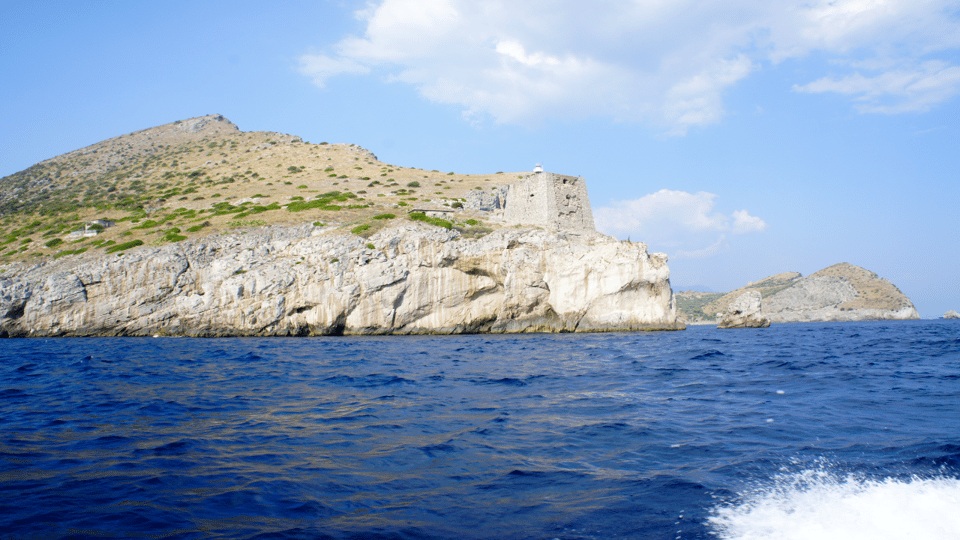 From Positano: Capri Island Group Cruise with Blue Grotto - Who this Capri and Blue Grotto cruise suits best