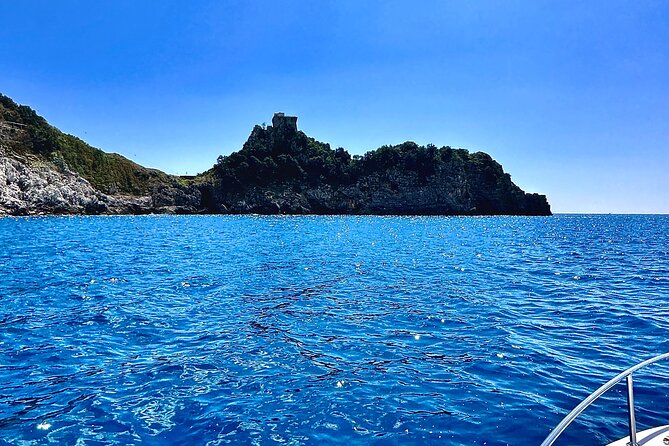 From Positano or Praiano: 2H Private Amalfi Coast speed tour - Onboard comfort: the practical touches most boat tours forget