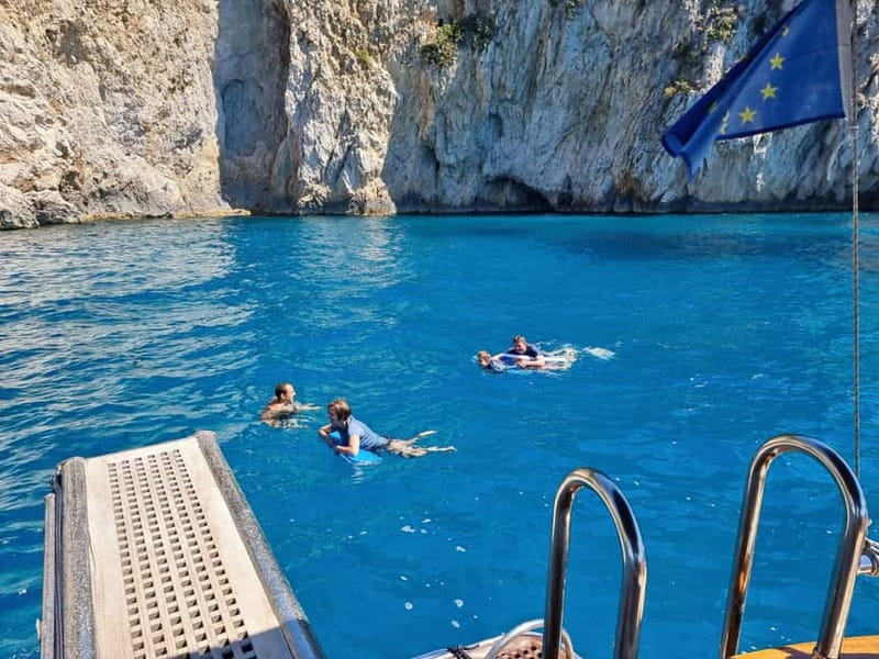 From Sorrento: Capri Small Group Boat Day Tour - Sorrento to Capri by small-group speedboat: why this day feels right