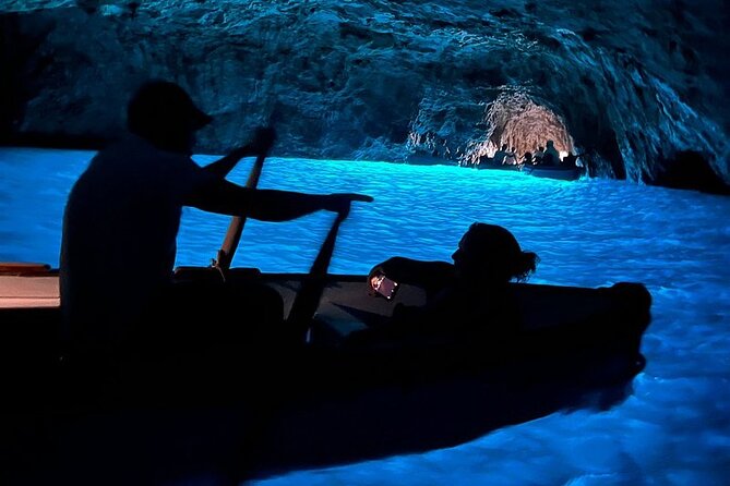 From Sorrento or Positano: Capri Island Private Boat VIP Tour - What drinks and comfort add up to during a 7–8 hour day