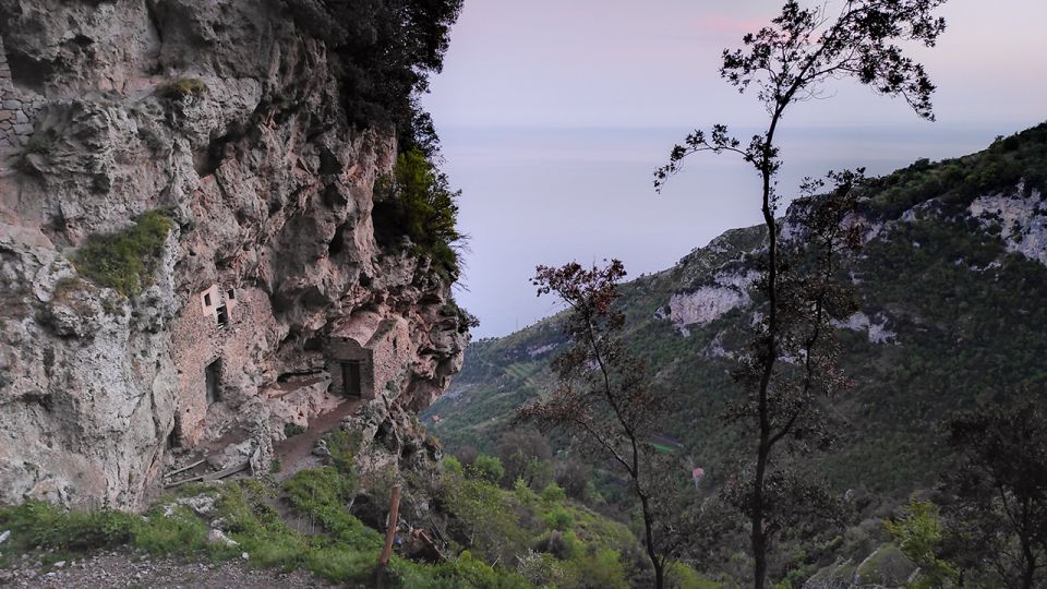 From Sorrento: Path of the Gods Hike with Tasting Stop - The 3.5-hour hike: ruins, vineyards, and 650m viewpoints