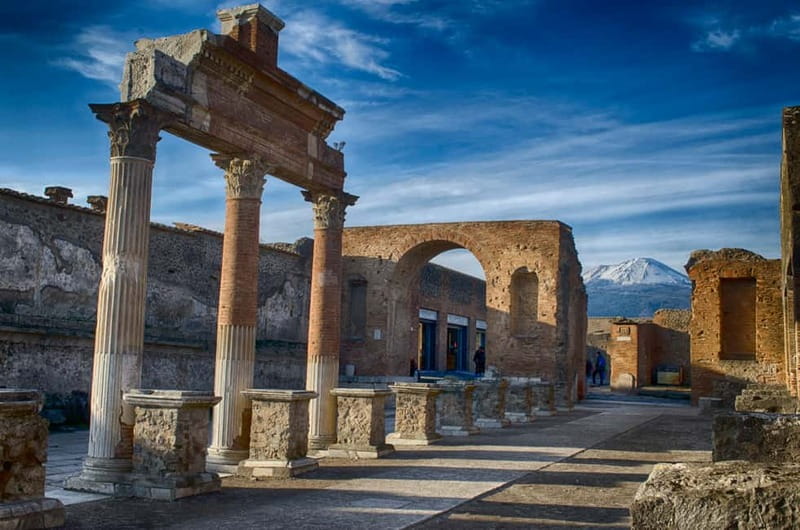 From Sorrento: Pompeii and Mount Vesuvius Trip with Lunch - Pompeii with an official guide: how to see more than a pile of stones