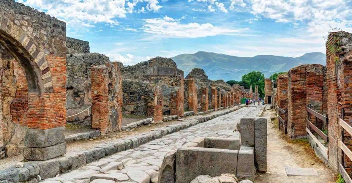 From Sorrento: Pompeii and Vesuvius Tour by Express Train - Meeting at Tempio Travel and Exchanging Your Voucher