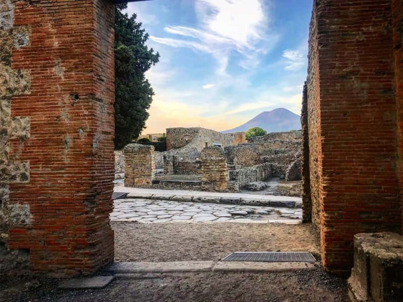 From Sorrento: Pompeii Guided Tour with Skip the Line - Pompeii in One Day: How the Sorrento Pickup Works