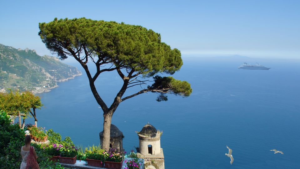 From Sorrento: Positano, Amalfi, and Ravello Tour by Minivan - Food, entrances, and what the tour price really covers