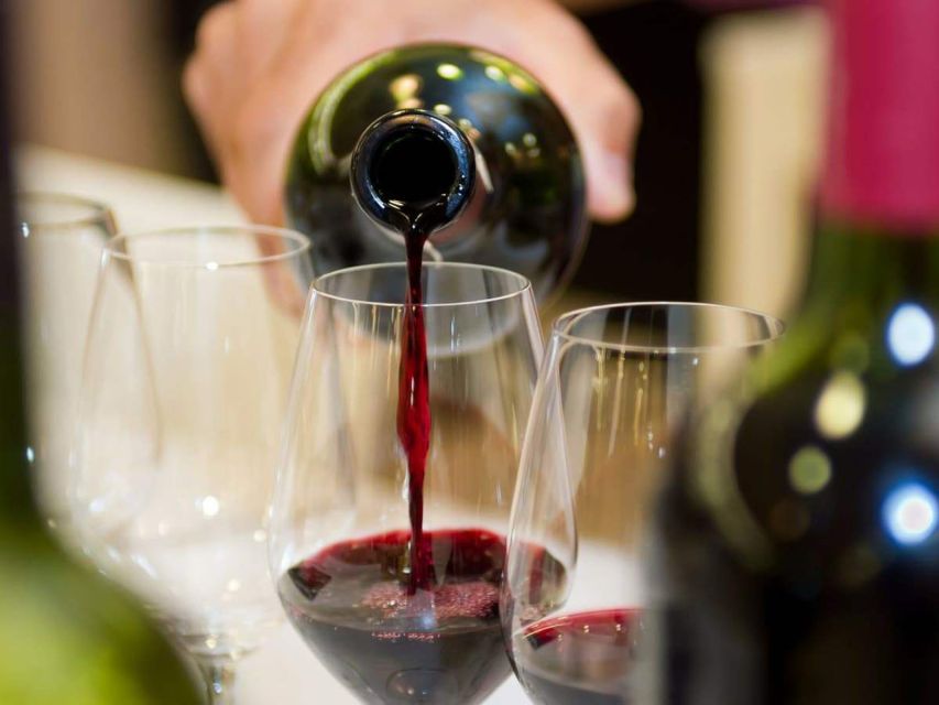From Sorrento: Winery Tour, Tasting & Lunch - From Sorrento to Pompeii Scavi: The Train-Pickup Rhythm