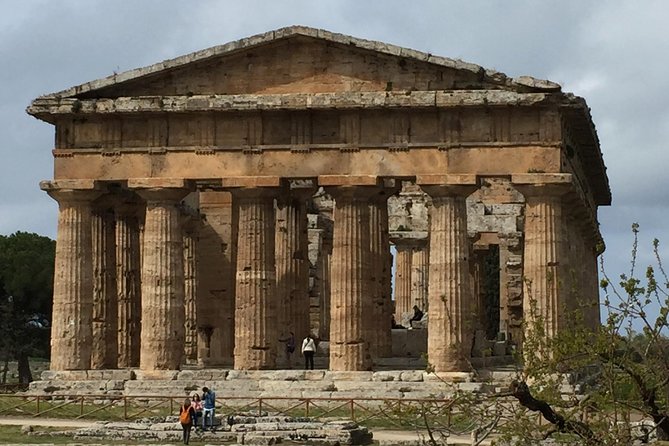 Full-Day archaeological site of Paestum - Guides who make the site feel alive