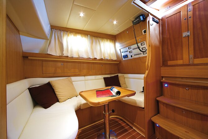 Full day in Capri with Fratelli Aprea 32 Feet - A Private Capri Day on Fratelli Aprea 32 Feet