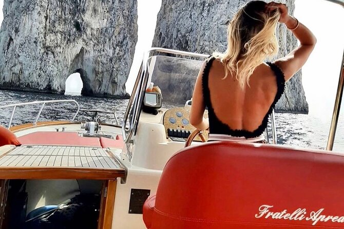 Full day in Positano with Gozzo - Blue Grotto: the stop that needs the extra ticket step