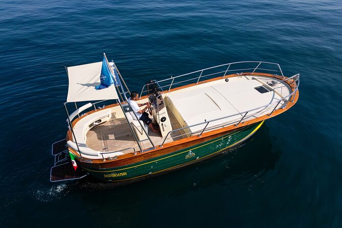 Full-Day Private Capri Boat Tour - The included lunch-style stop: a sandwich and a breather