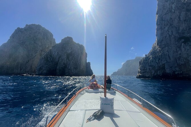 Full Day Private Guided Boat Tour of the Capri Coast - Meeting at Capri’s waterfront: how the day starts