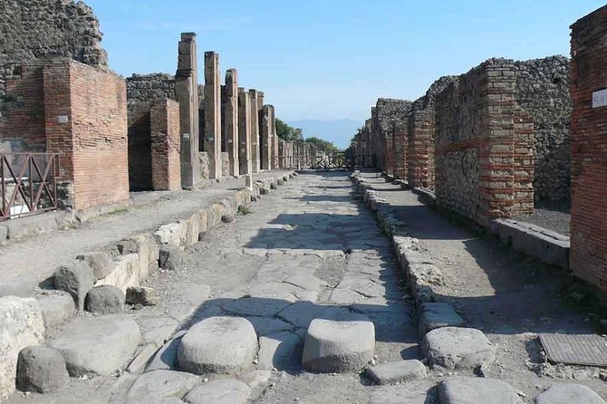 Full-Day Sorrento Positano Pompeii Tour - Pompeii guide time: why it makes or breaks the visit