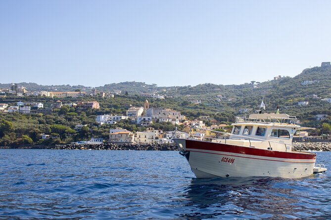 Group Capri tour , visit of caves, fishing legend and swimming - Faraglioni in a Hurry: Photos, Prosecco, and a Quick Sense of Capri