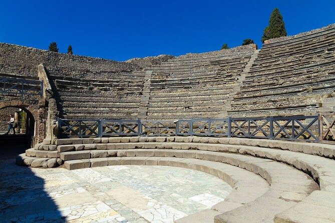 Guided tour of Pompeii - Who should book this Pompeii tour (and who might not)