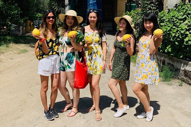 Guided tour of the history and tradition of the Sorrento lemon - Pizzo Garden: a 19th-century start that changes how you see lemons