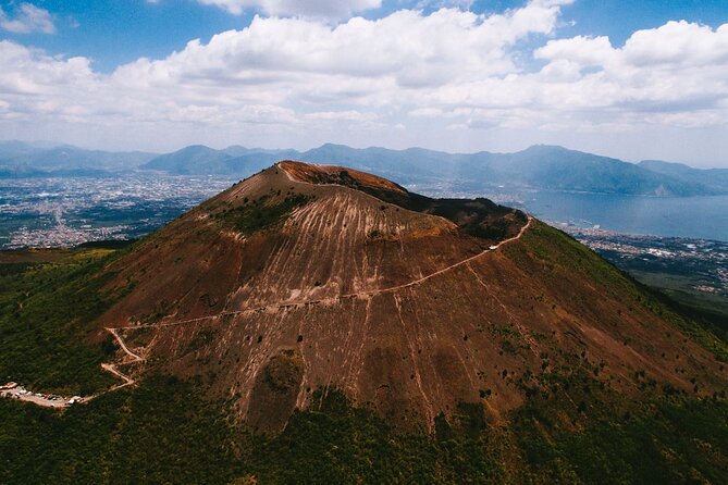 Guided Tour Pompeii And Vesuvius from Positano Skip the Line - Group size, guide style, and why it matters on a day like this