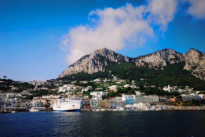Half day to discover the fascinating island of Capri - The Capri land time: using your 2 hours well