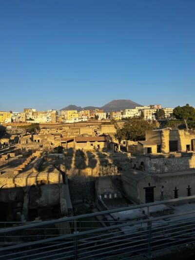Herculaneum - Small Group Tour (admission included) - The eruption-focused introduction: what your guide makes click