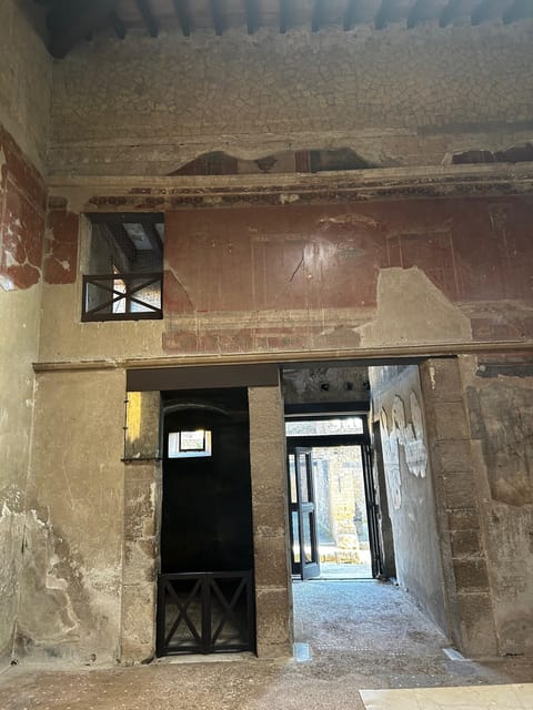 Herculaneum - Small Group Tour (admission included) - The boat museum stop: a different kind of evidence