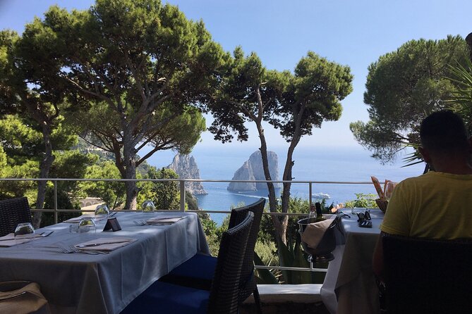 Luxury Capri Dining Experience & Aperitif with Yacht Transfer - Luxury Tornado 38 Yacht: comfort from Sorrento to Capri