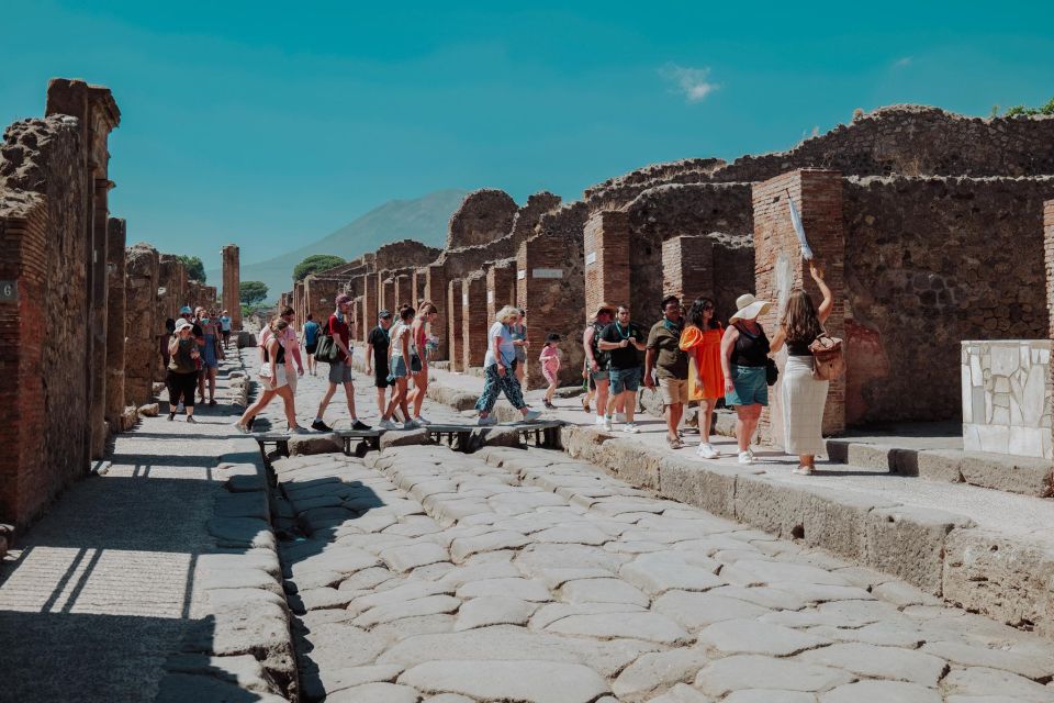Naples: Pompeii and Mount Vesuvius Entry Tickets and Tour - Climbing Mount Vesuvius: the part you should take seriously