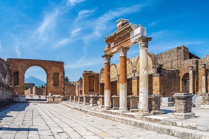 One day excursion to Pompeii and Vesuvius from Positano - Positano to Pompeii: why the early start matters