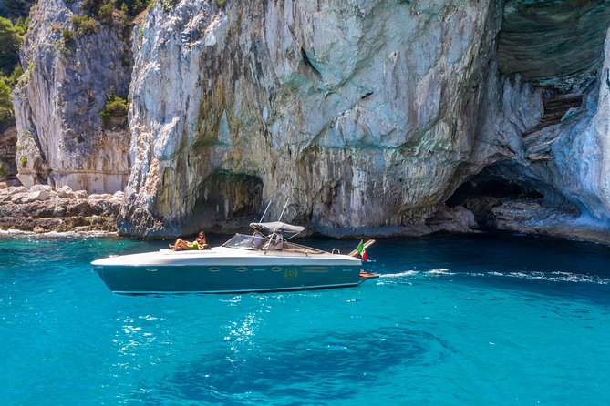 One Day Private Boat Tour of Capri - Lunch in Nerano: a real break, not a rushed snack