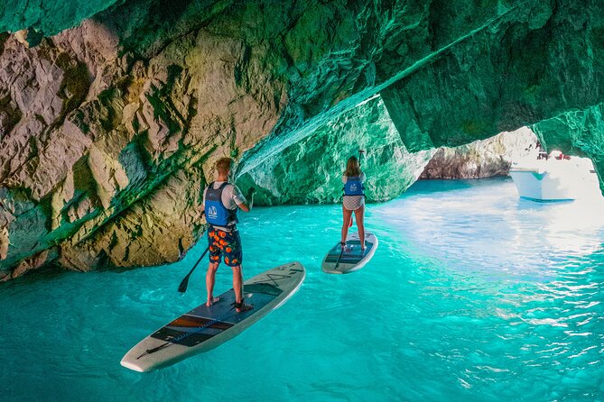 Paddleboard in Capri between caves and beaches. Photos included! - Key things I’d write on your day plan