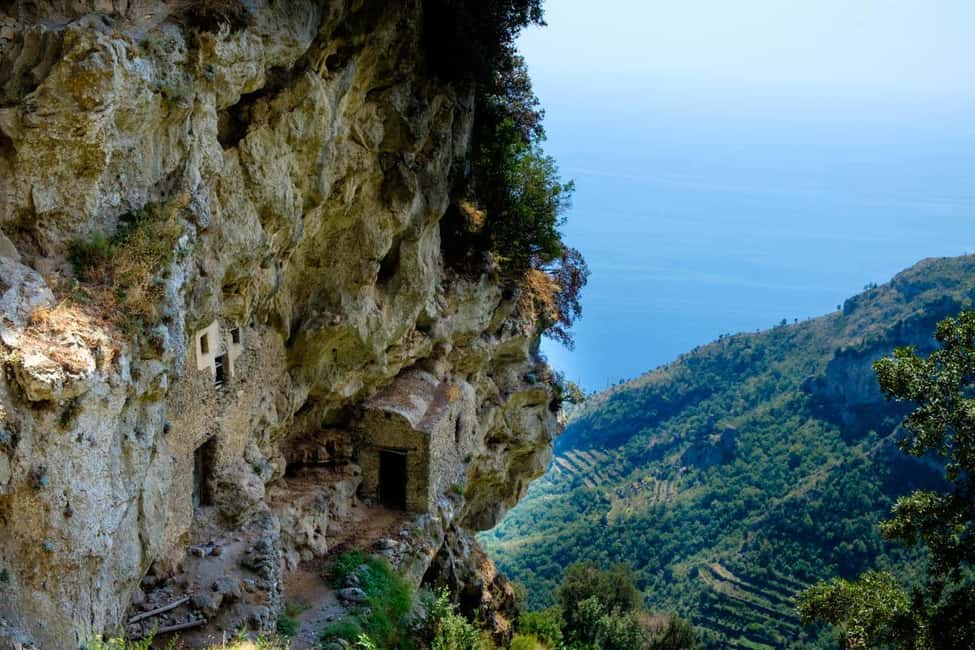Path of the Gods from Sorrento with a local Guide - The Amalfi Coast panoramas: how to enjoy them without ruining your pace