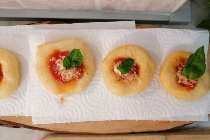 Pizza e Tiramisù class with local mum in Positano - Rolling Dough Like an Italian: Pizza Techniques You Can Use Later