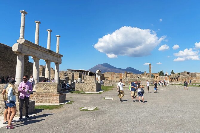 Pompei three hours with an expert guide - Why the Classic Ruins Plus Newer Finds Works Better