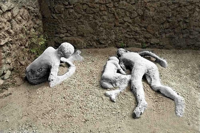 Pompeii: 2H Family friendly Tour with an Archeologist Guide - Pompeii in 2 Hours: Why This Format Works for Families