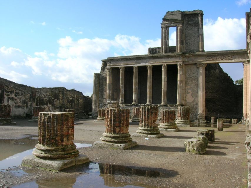 Pompeii 3-Hour Walking Tour - Key moments you won’t want to miss