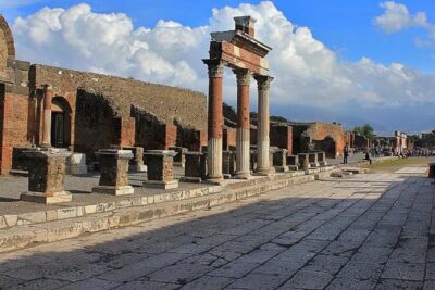 Pompeii and Amalfi Coast Port Tour (Driver Only/Self Touring) - Pompeii Archaeological Park: making two hours work