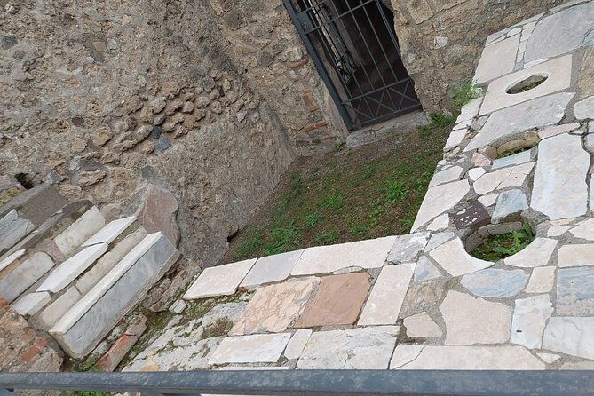 Pompeii and Herculaneum with Wine Tour - Wine Stop Near Vesuvius: what this adds (and what to confirm)