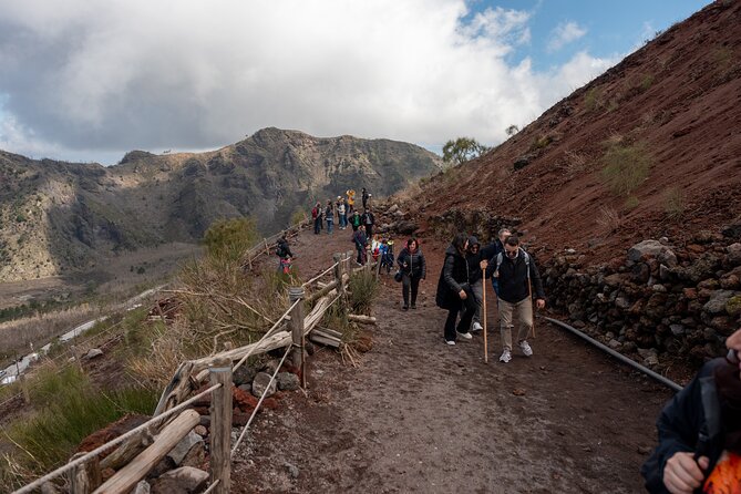 Pompeii and Vesuvius Small Group Tour from Sorrento with Pizza - Ristorante Kona Pizza Lunch: Margherita or Marinara on the Slopes