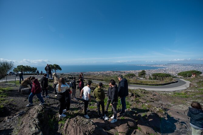 Pompeii and Vesuvius Small Group Tour from Sorrento with Pizza - Contrada Osservatorio: The Panoramic Road Moment Before Lunch
