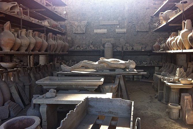 Pompeii and Villa of the Mysteries Private Tour - Meeting point and getting there without stress