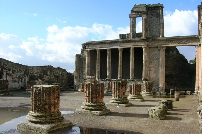 Pompeii Archaeological Area Entrance Ticket - Piazza Esedra: Forum Area Energy, Baths, Shops, and Houses