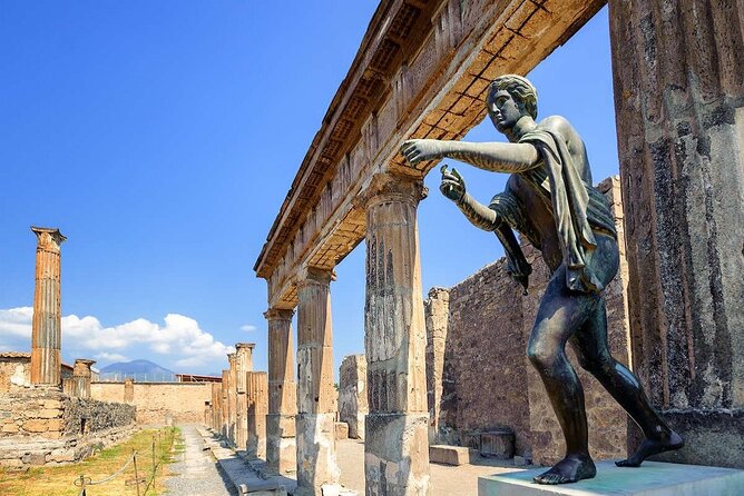 Pompeii Exclusive 2h Private Tour with your Archaeologist - Main Square, Roman Spa, Plaster Casts, and the Brothels