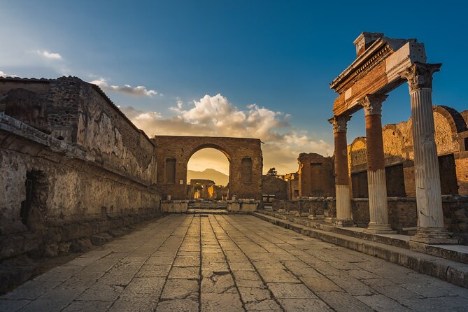 Pompeii guided group tour plus entry ticket - Key things to know before you go