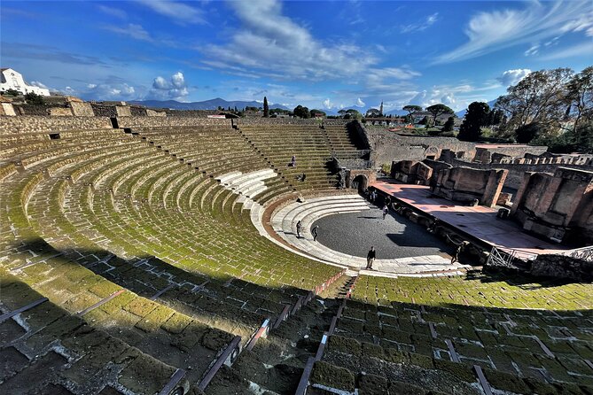 Pompeii Guided Tour from Amalfi Coast - Timing: midday can mean fewer crowds than you expect