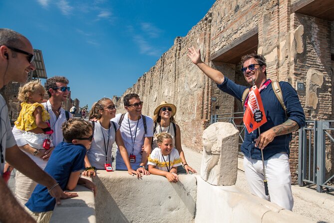 Pompeii: Guided Tour with Priority Entrance - What the headsets actually do for you