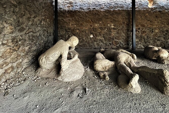 Pompeii Guided Tour with Skip the Line Entry - Quick practical tips before you go